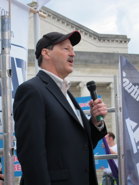 Bruce at rally June 30 2011